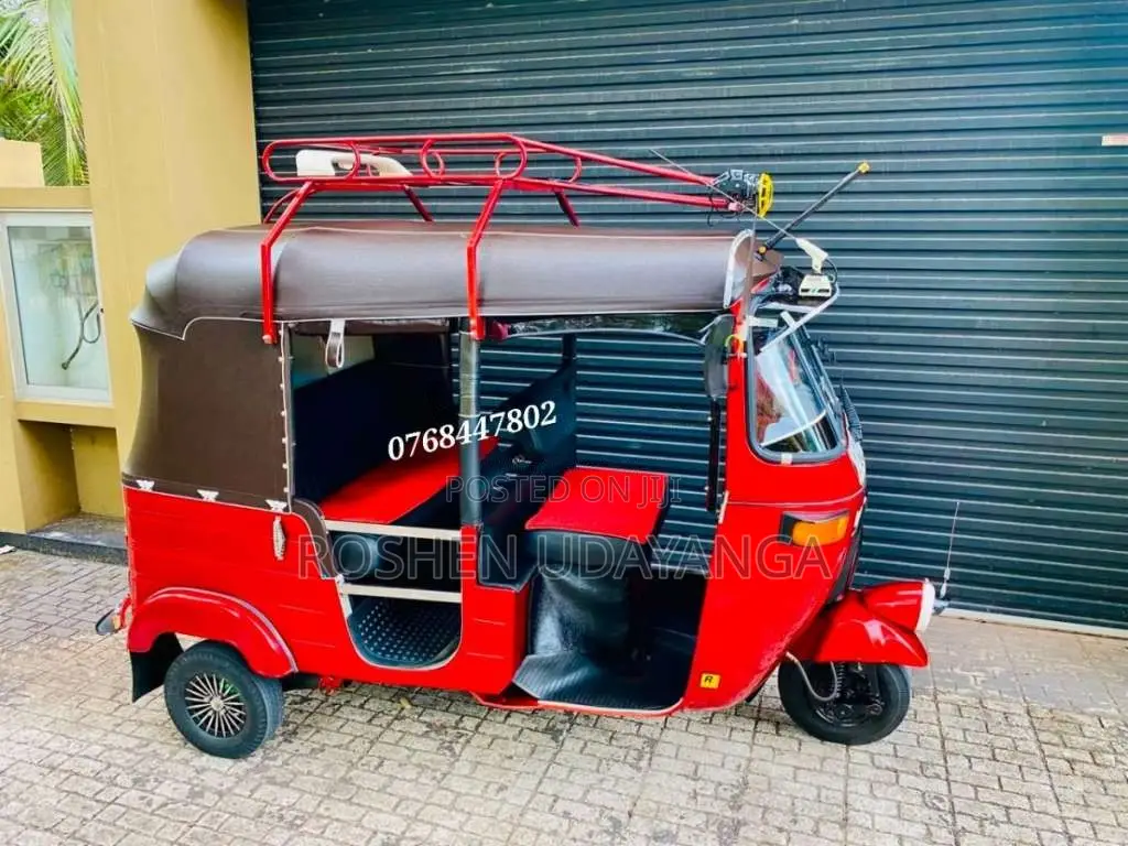 Bajaj 2 Stroke 2002 Three Wheel (Used)