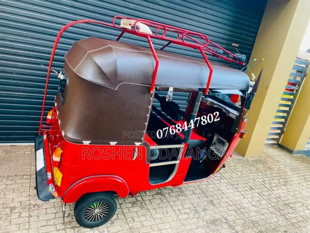 Bajaj 2 Stroke 2002 Three Wheel (Used)
