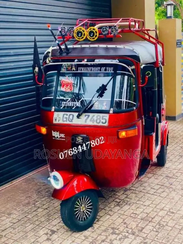 Bajaj 2 Stroke 2002 Three Wheel (Used)