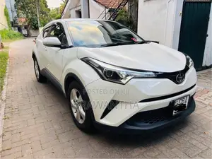 Toyota CHR 2017 SUV (Used)