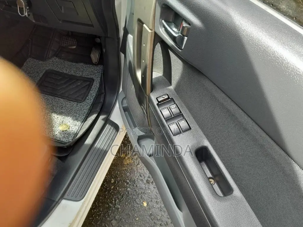 Daihatsu Terios Premium 2011 SUV (Used)