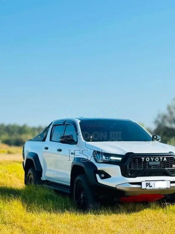 Toyota Hilux GR Sports 2024 Pickup (Used)