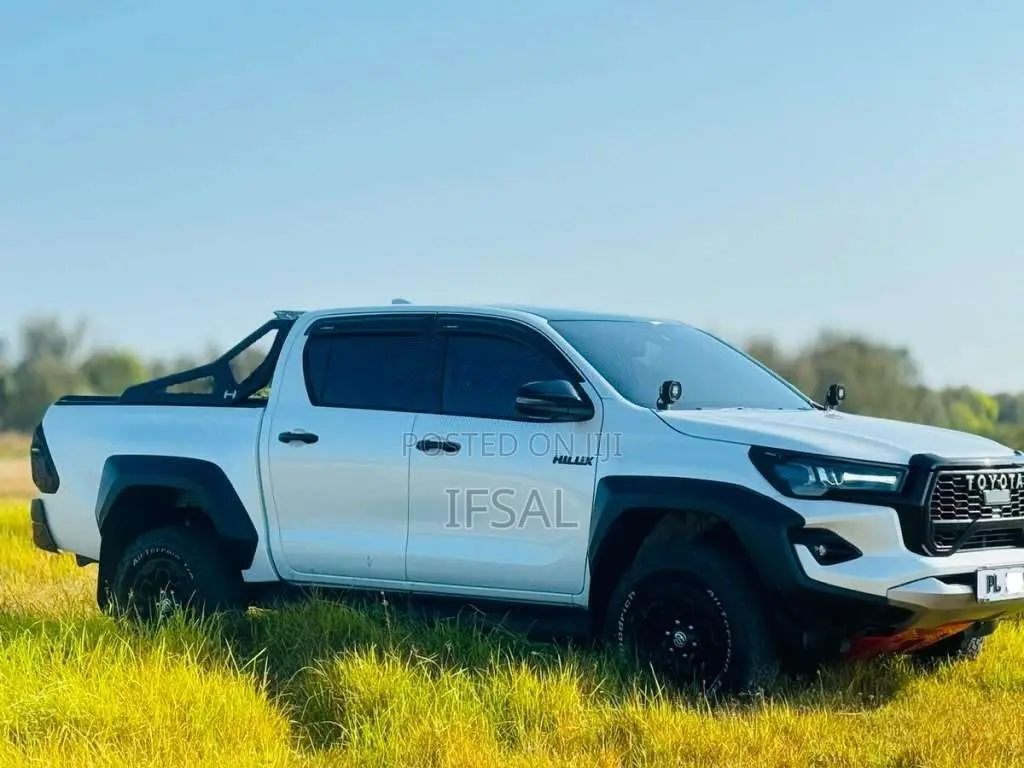 Toyota Hilux GR Sports 2024 Pickup (Used)