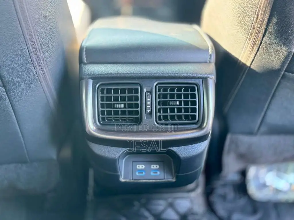 Toyota Hilux GR Sports 2024 Pickup (Used)