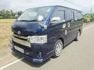 Toyota KDH Super GL 2011 Van (Used)