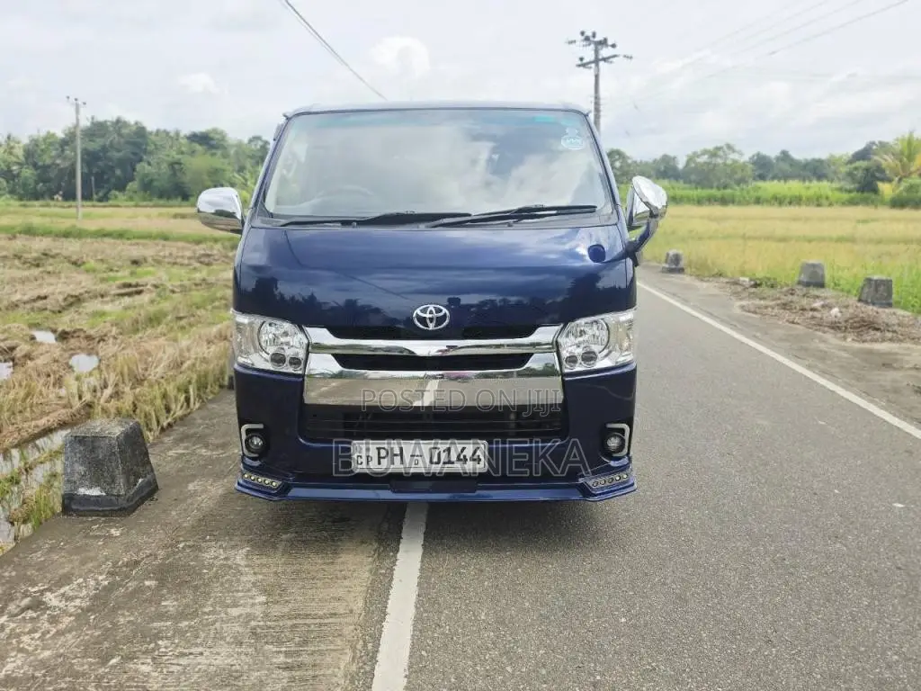 Toyota KDH Super GL 2011 Van (Used)