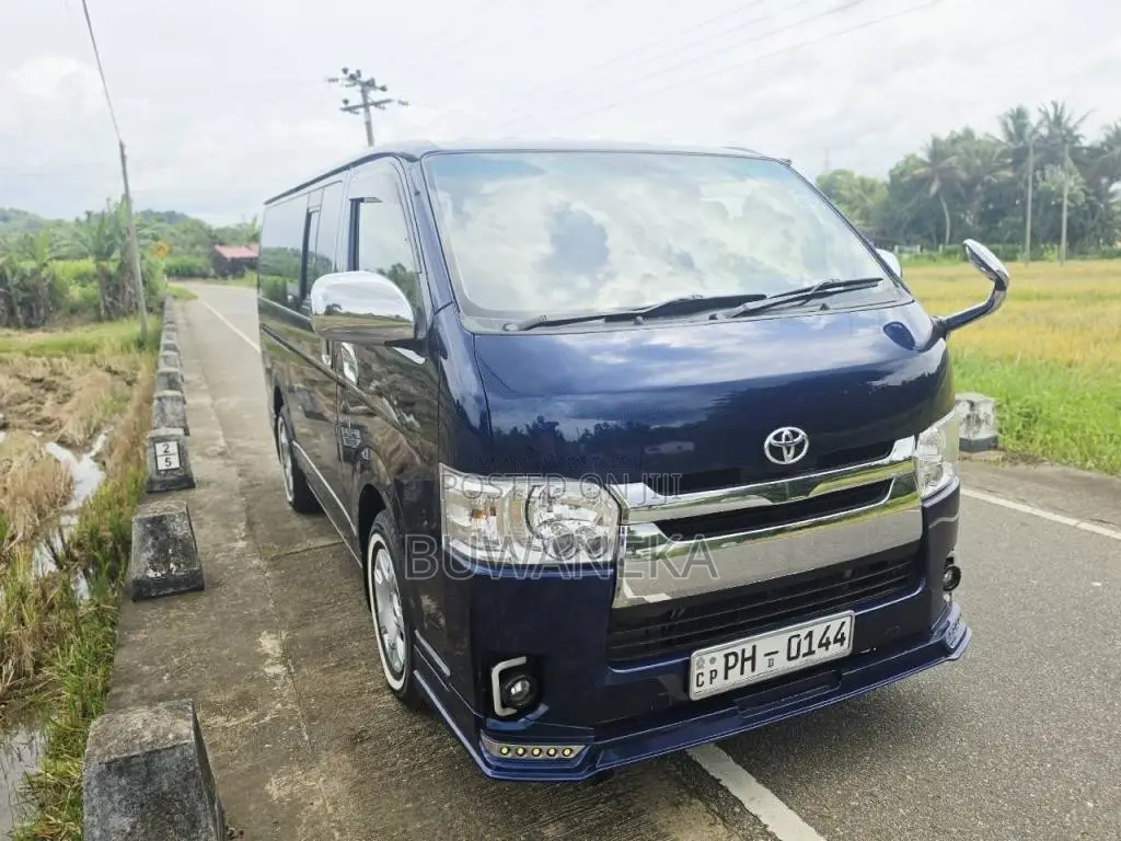 Toyota KDH Super GL 2011 Van (Used)