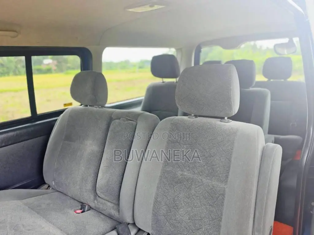 Toyota KDH Super GL 2011 Van (Used)