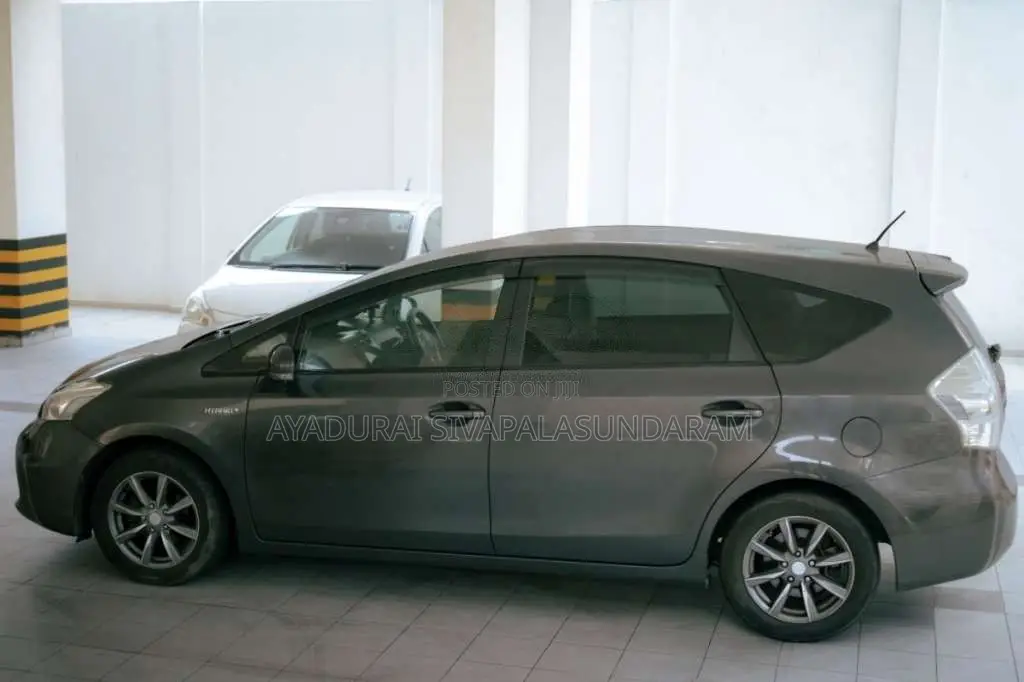 Toyota Prius Alpha 2013 Car (Used)
