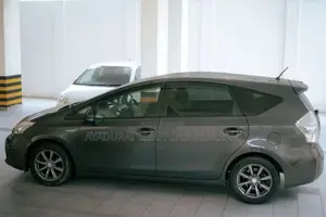 Toyota Prius Alpha 2013 Car (Used)