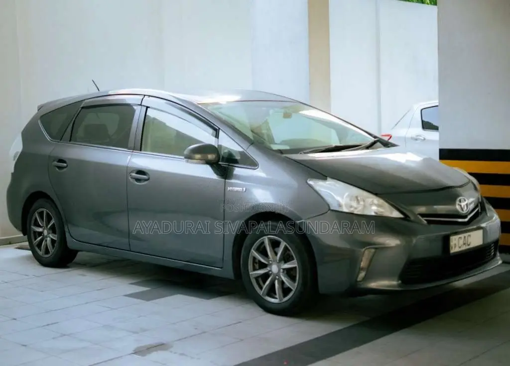 Toyota Prius Alpha 2013 Car (Used)