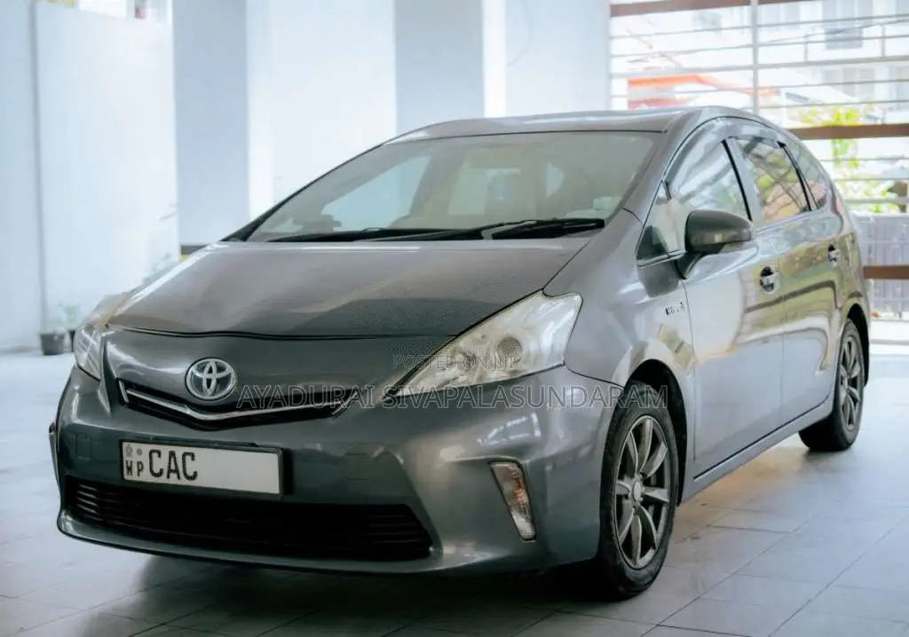 Toyota Prius Alpha 2013 Car (Used)