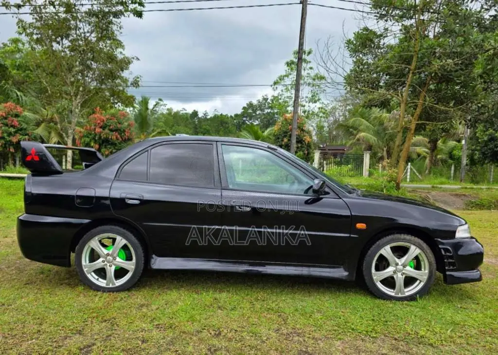 Mitsubishi Lancer CK2 2002 Car (Used)