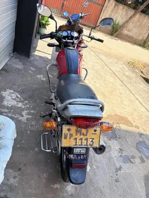 Yamaha Lebaro 2006 Motorbike (Used)