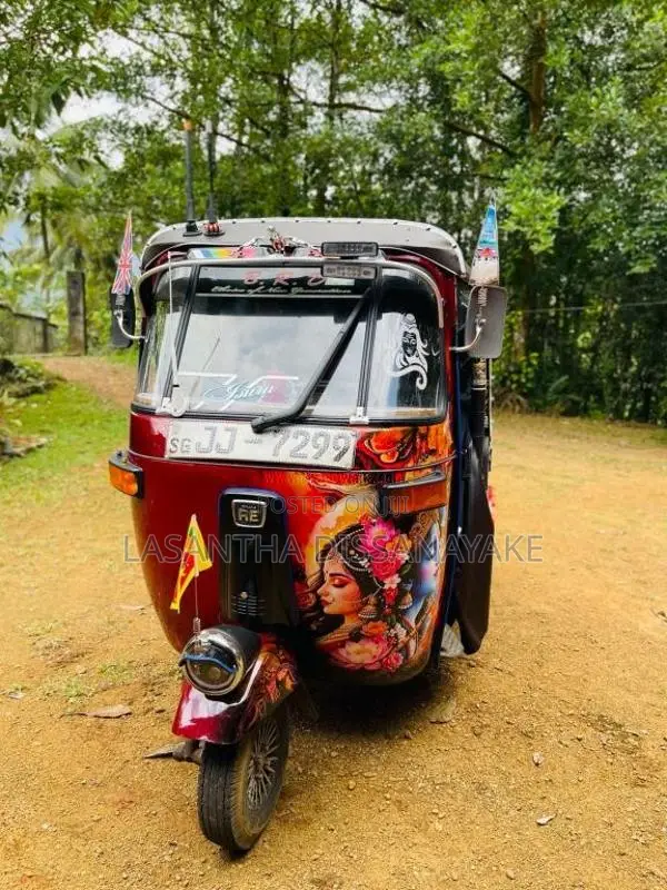 Bajaj RE 2 Stroke 2004 Three Wheel (Used)