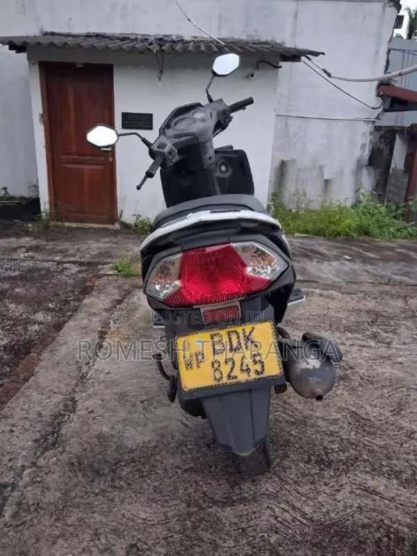 Honda Dio 2016 Motorbike (Used)