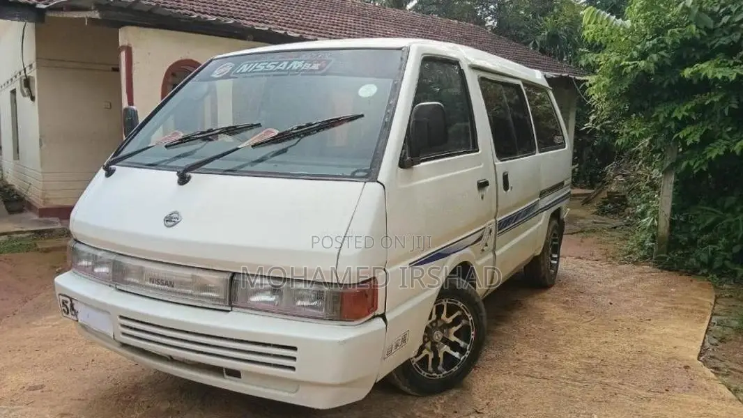 Nissan VanetteT LARGO 1989 Van (Used)
