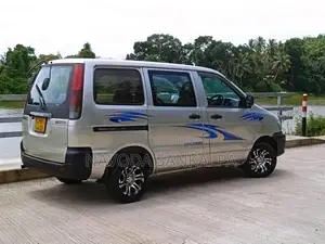 Toyota NOAH KR42 1999 Van (Used)