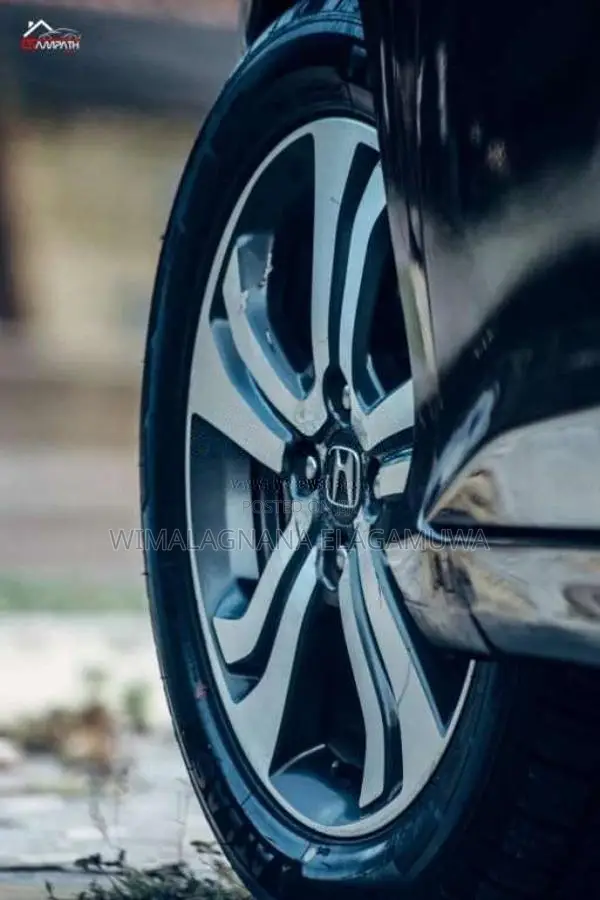 Honda Grace 2015 Car (Used)