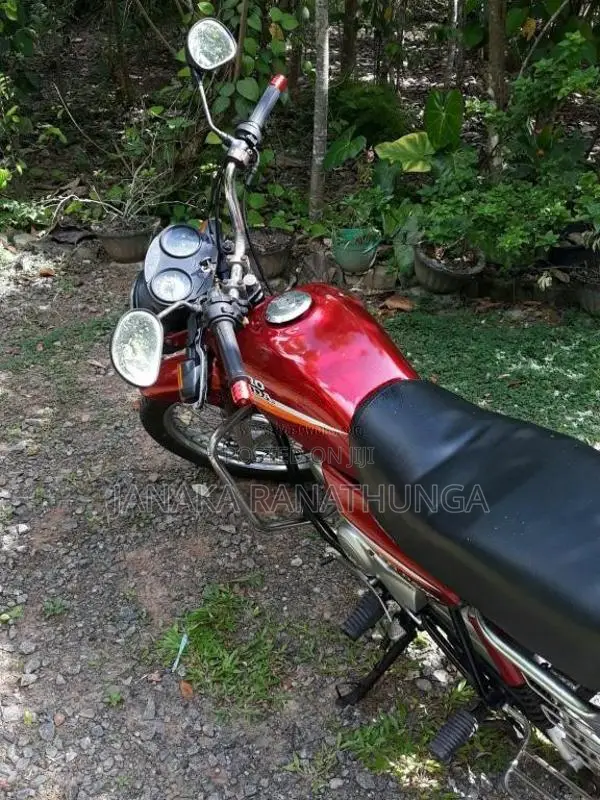 Hero-Honda Cd Dawn 2005 Motorbike (Used)