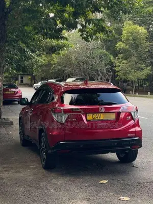 Honda Vezel RS 2017 SUV (Used)