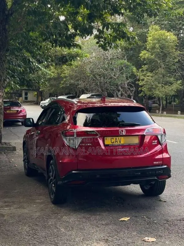 Honda Vezel RS 2017 SUV (Used)