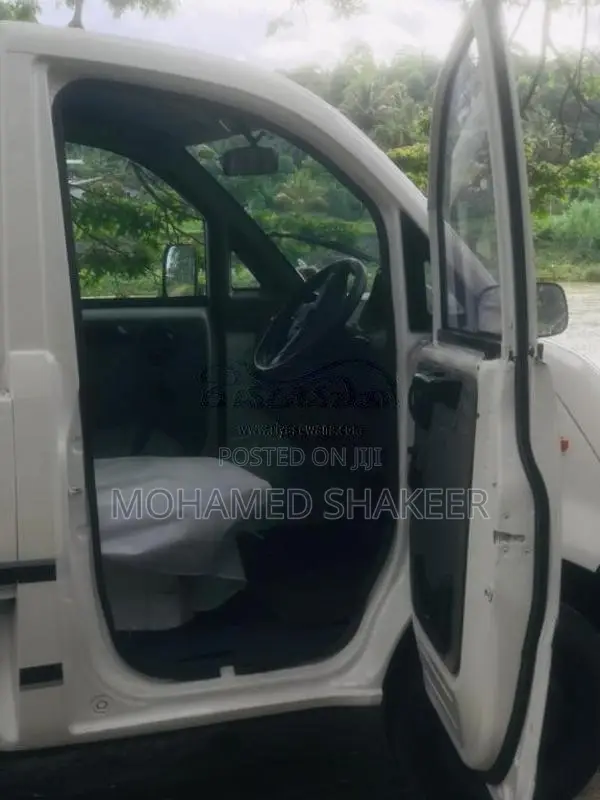 Mahindra Mdura 2015 Lorry (Used)