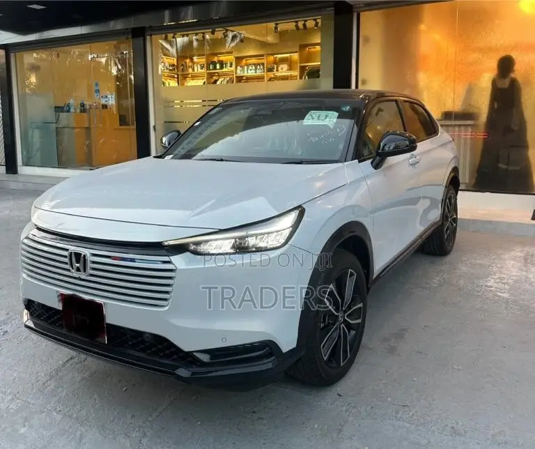 Honda Vezel Z Play Moonroof 2025 SUV Brand New