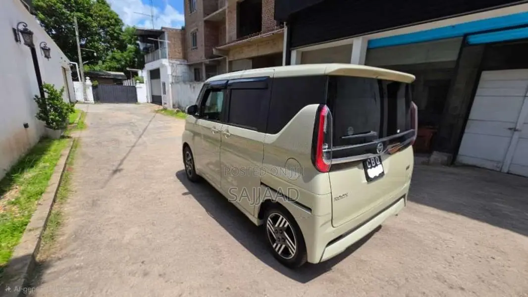 Nissan Roox 2023 Car (Used)