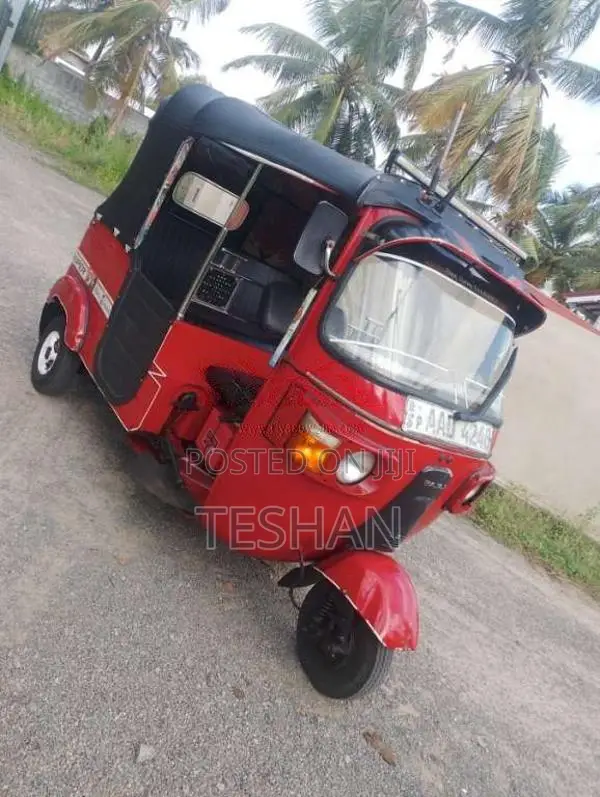 Bajaj 2 Stroke 2012 Three Wheel (Used)