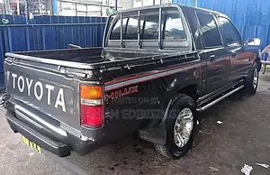 Toyota LN 85 1993 Pickup (Used)