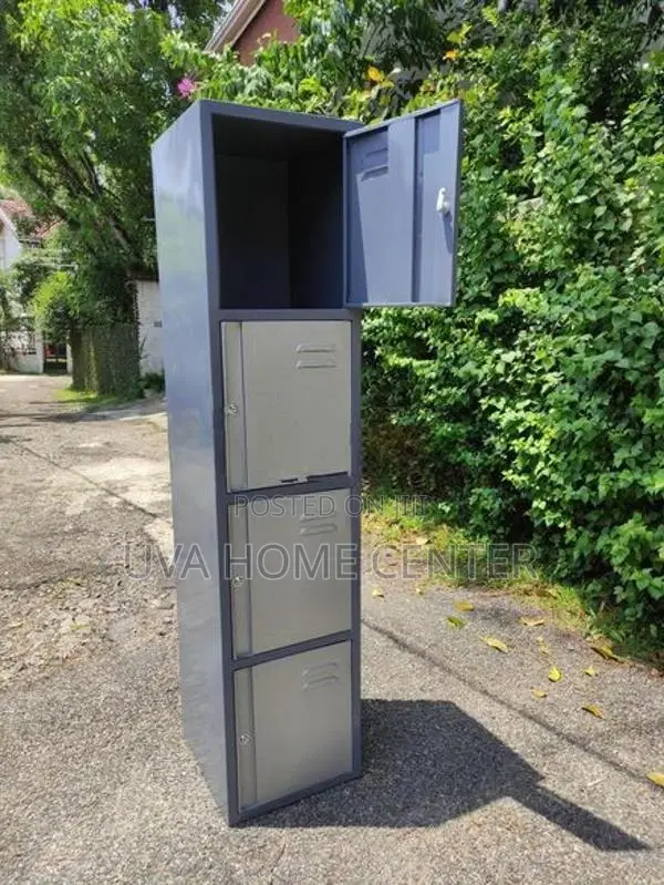 Steel Locker Cupboard 4D