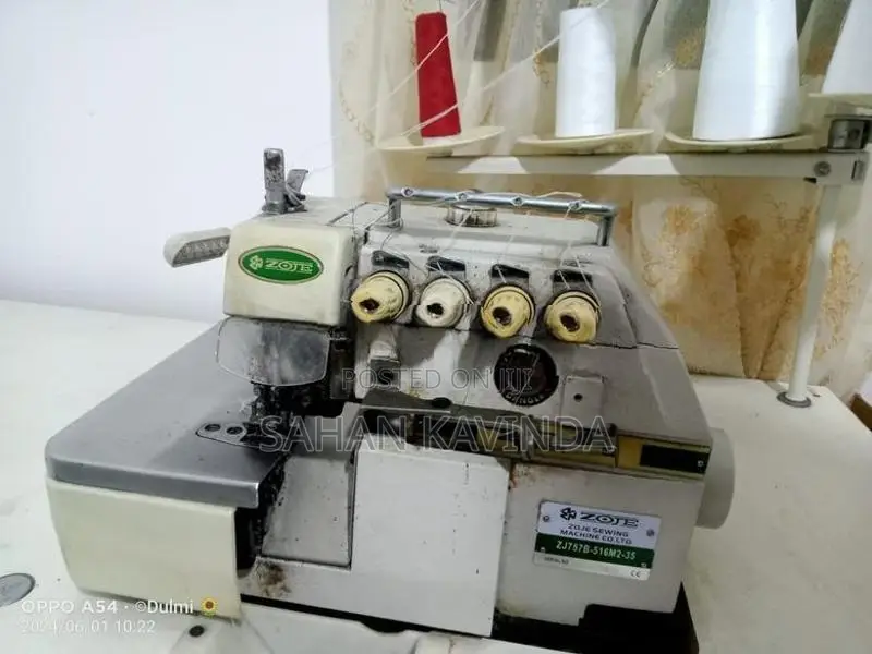 Zoje Overlock Machine