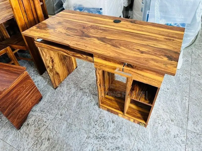 Modern 4x2 Computer Table
