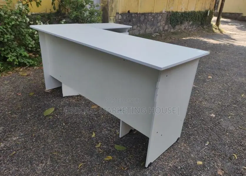 Modern L Shape Ex Office Tables
