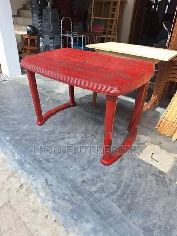 Nippon Plastic Tables
