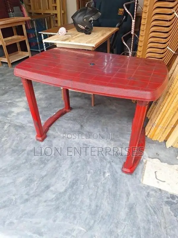 Nippon Plastic Tables