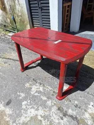 Plastic Dining Tables