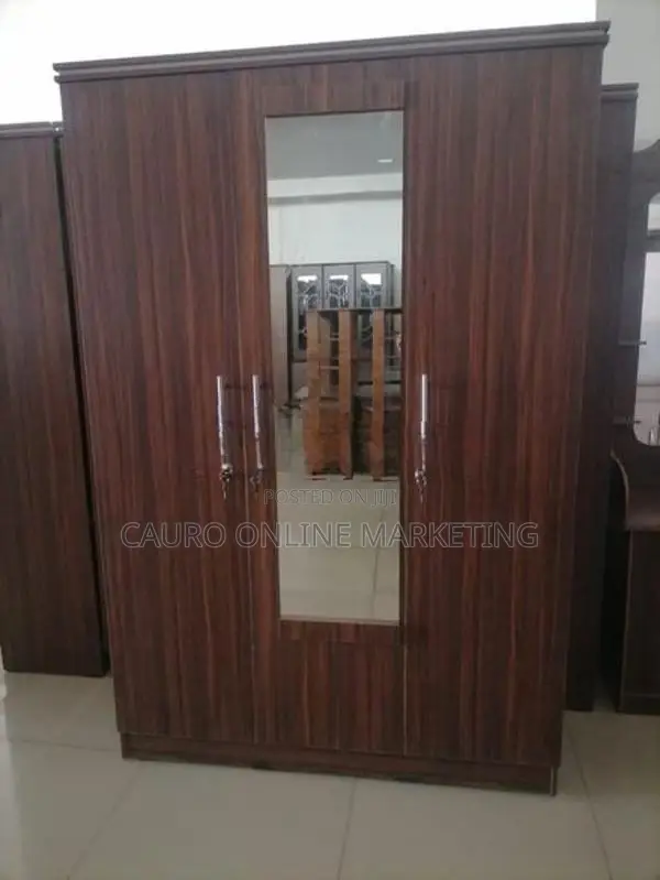 New Melamine 3 Door Mirror 6 X 4 Ft Wardrobe Cupboard