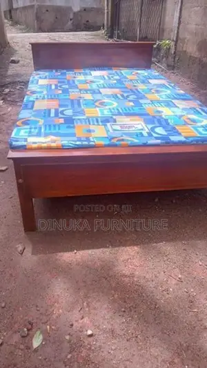 Bed 6ft 4ft