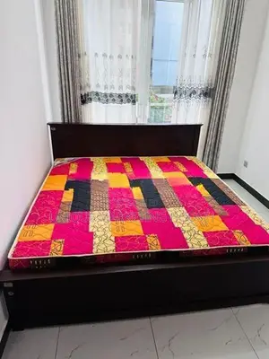 Modern 6x6 Queen Teak Bed with Pyestra Hybrid mattress