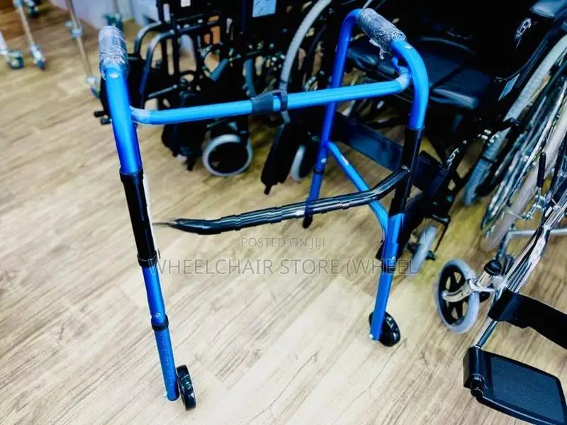 Walker With Wheel