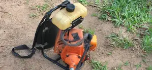 තණකොල කපන යන්ත්‍රය