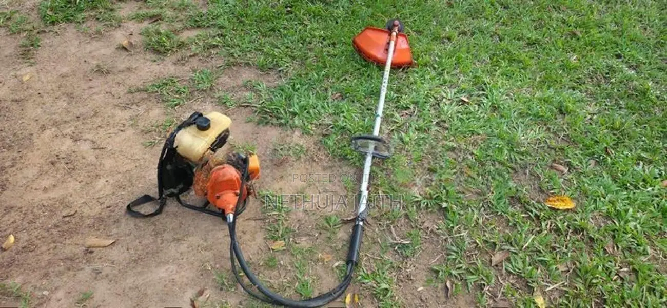 තණකොල කපන යන්ත්‍රය