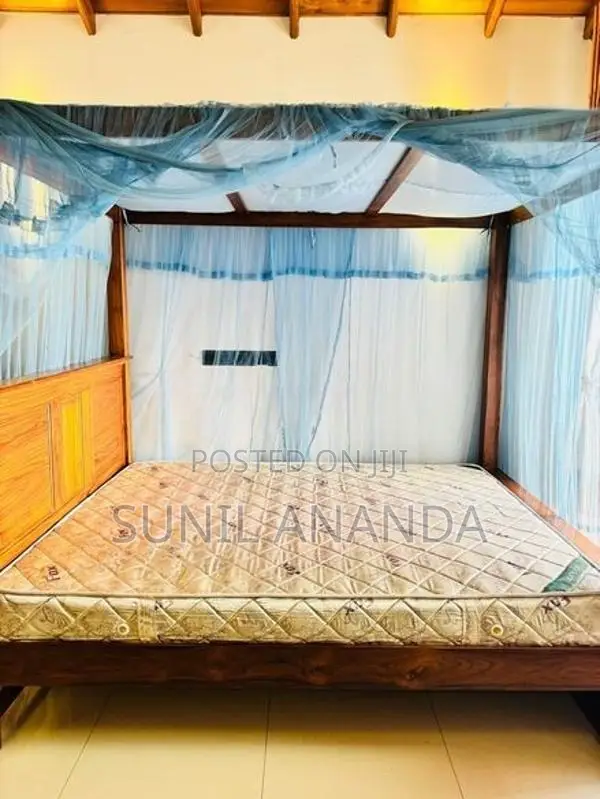 6 X 5 Teak Canopy Bed + Mattress