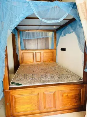 6 X 5 Teak Canopy Bed + Mattress