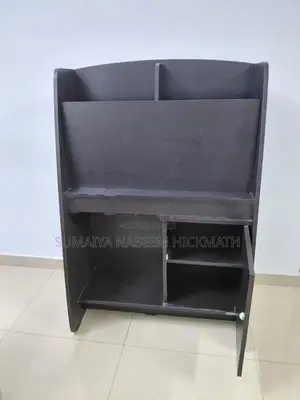 Damro Compact Foldable Study/Computer Desk (Light Use With No Damage)