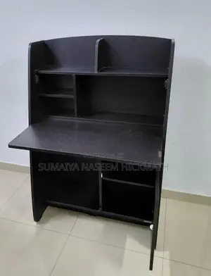 Damro Compact Foldable Study/Computer Desk (Light Use With No Damage)