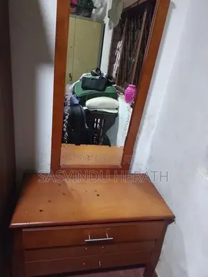 Singer Dressing Table With Large Mirror Drawers