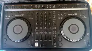 DDJ - GRV6 DJ Controller